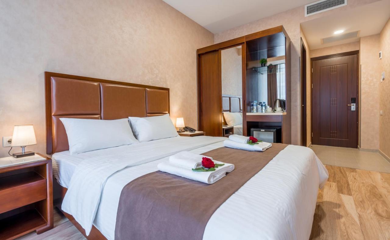 Aura Hotel Tiflis Dış mekan fotoğraf