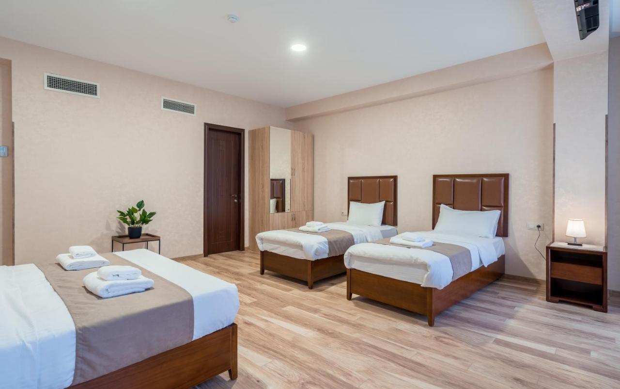 Aura Hotel Tiflis Dış mekan fotoğraf