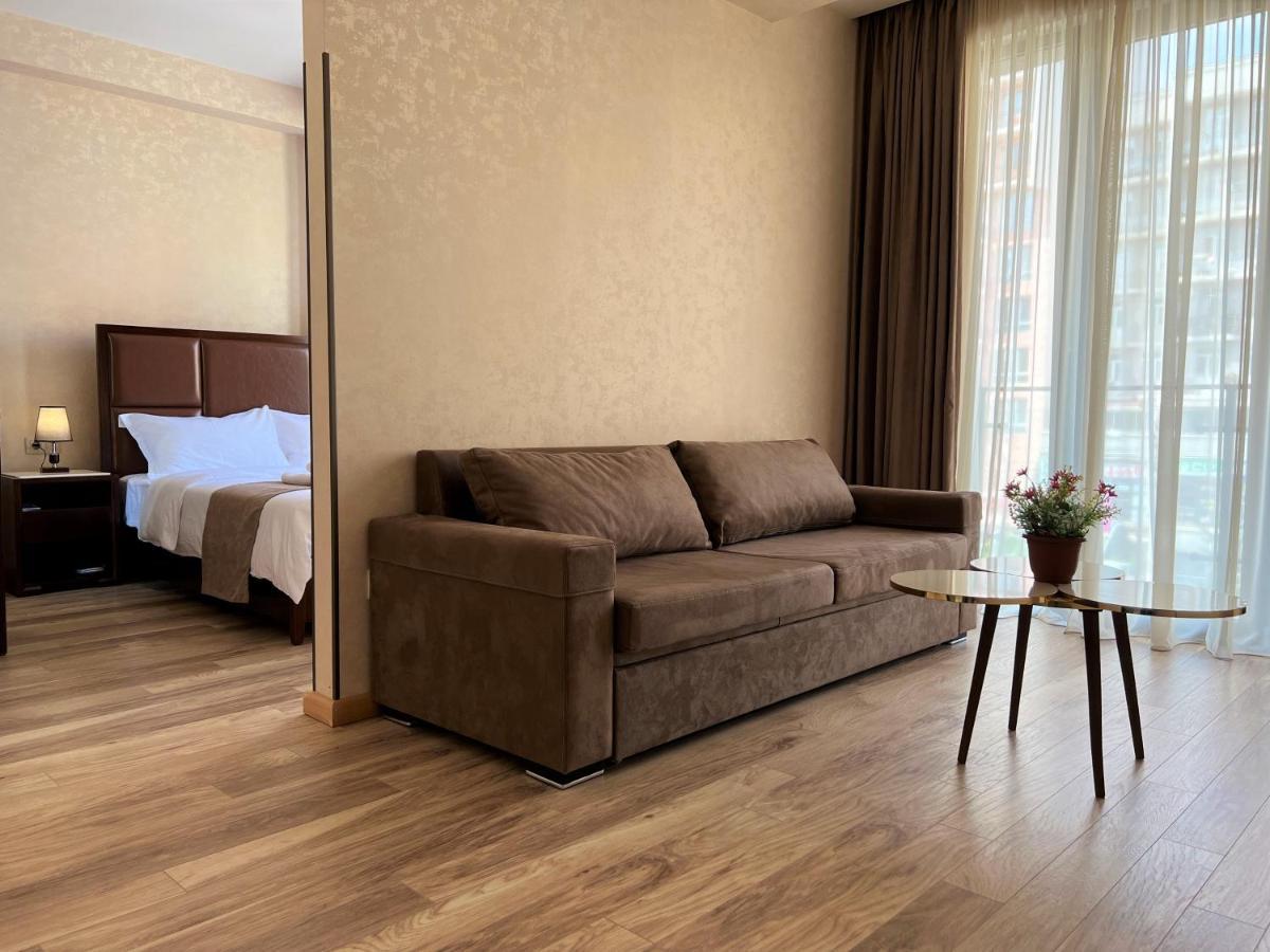 Aura Hotel Tiflis Dış mekan fotoğraf