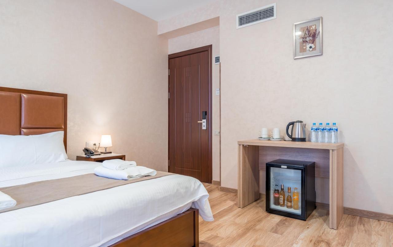 Aura Hotel Tiflis Dış mekan fotoğraf