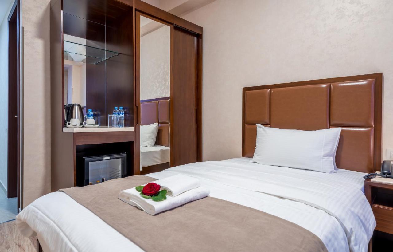 Aura Hotel Tiflis Dış mekan fotoğraf