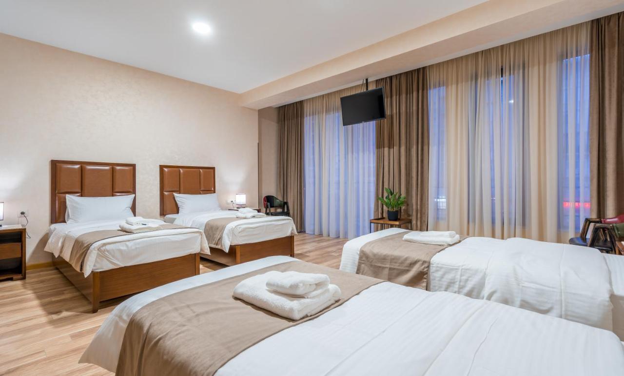 Aura Hotel Tiflis Dış mekan fotoğraf