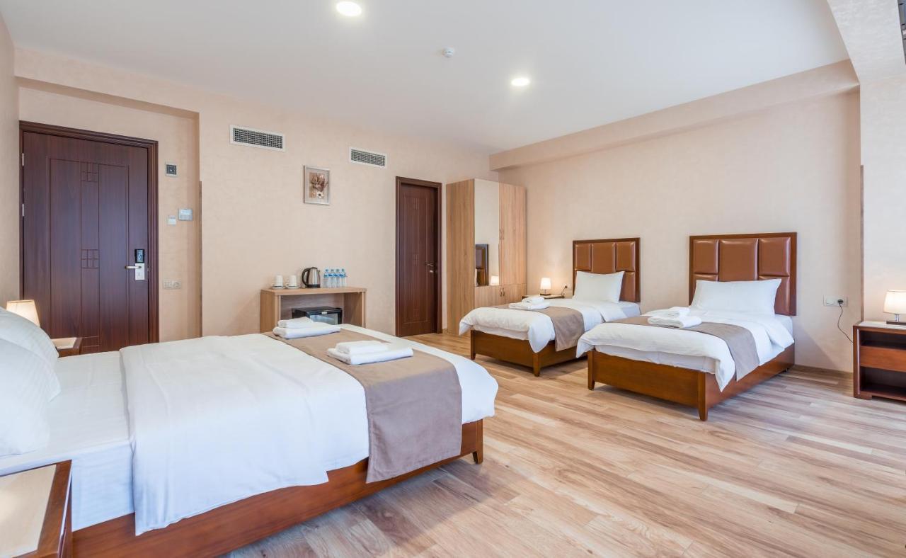 Aura Hotel Tiflis Dış mekan fotoğraf